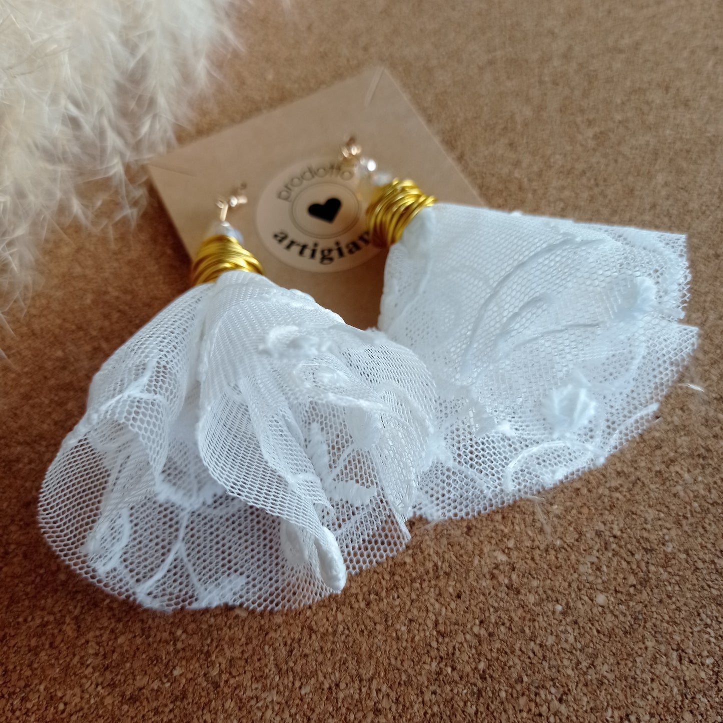 Orecchini in tulle bianco