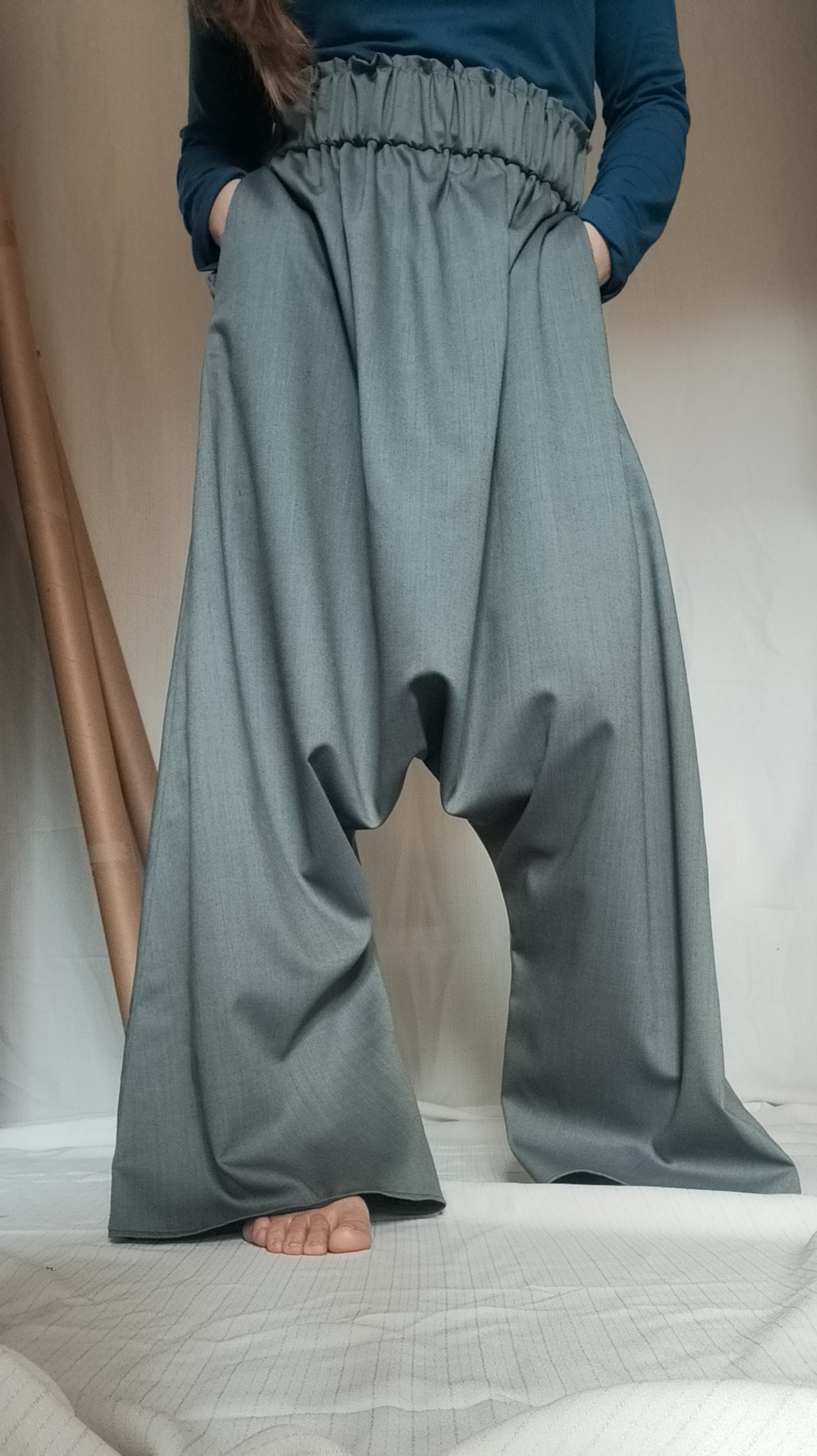 Pantalone harem cavallo basso