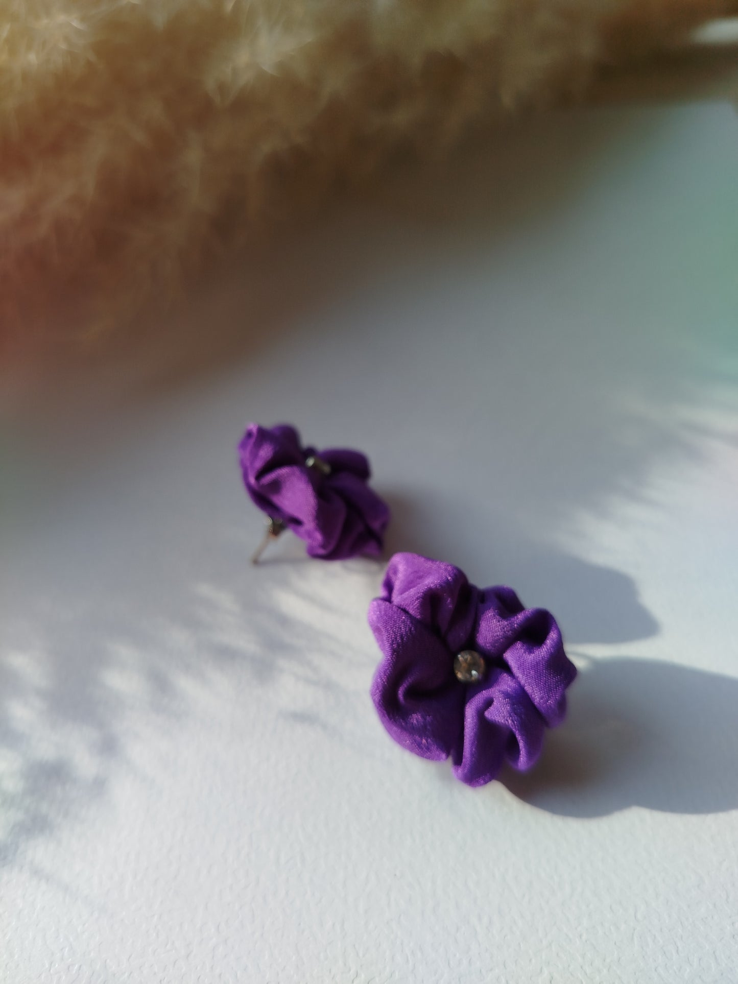 Orecchini lobo in seta viola