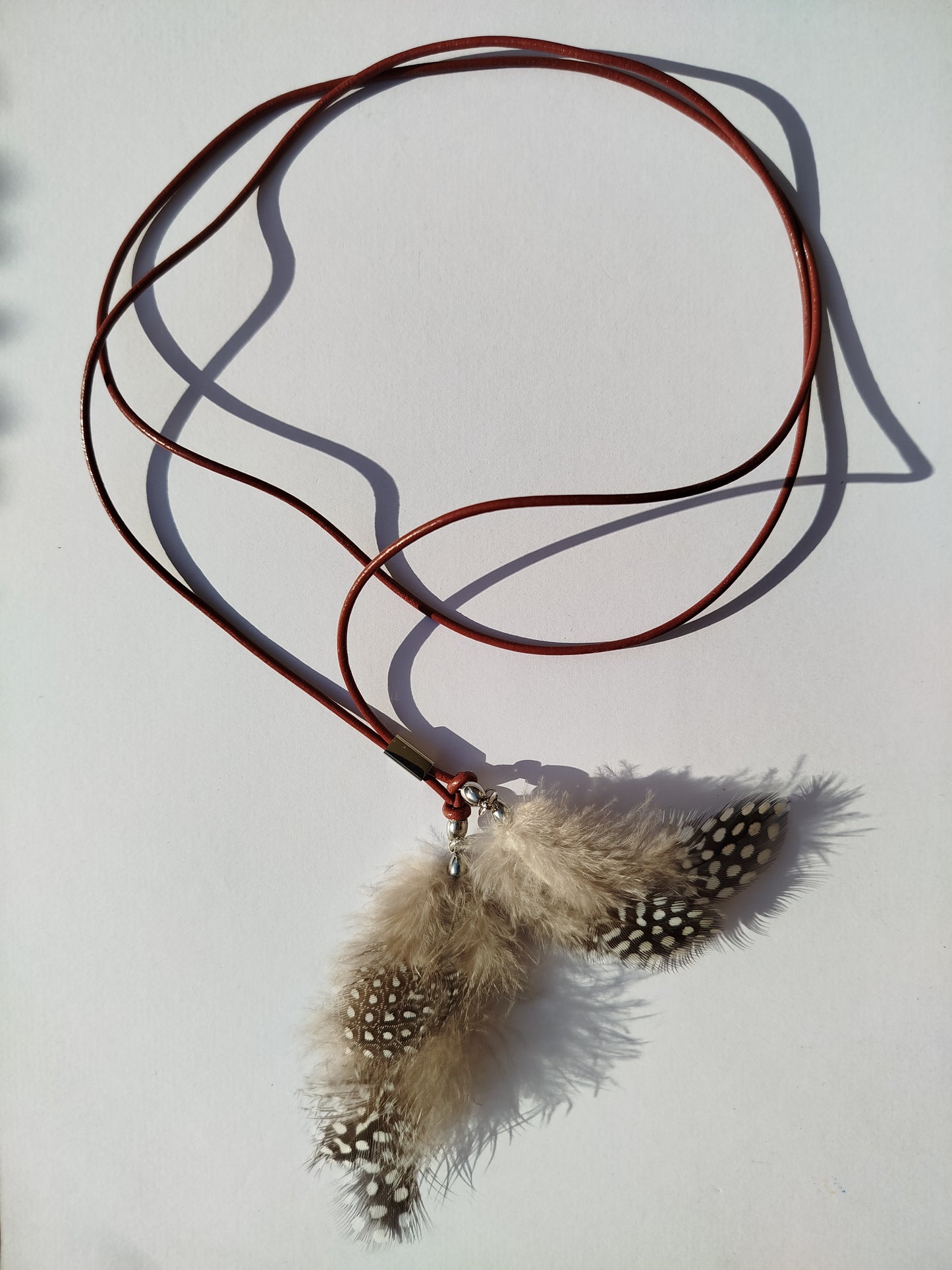 Collarino con piume boho
